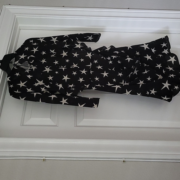 Women's dress - Picture 8 of 9